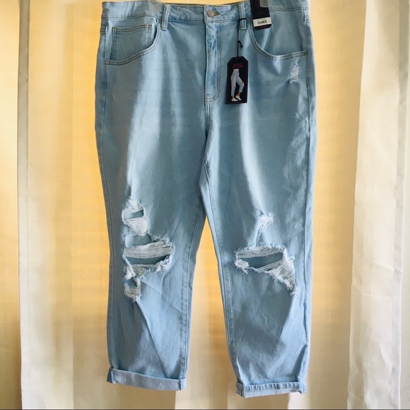 High Rise Denim Capri Plus Size 21 NWT